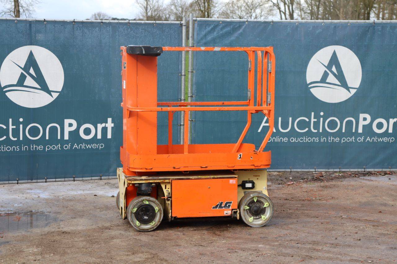 JLG 1230ES Electric Mast Lift 2016 5.5m