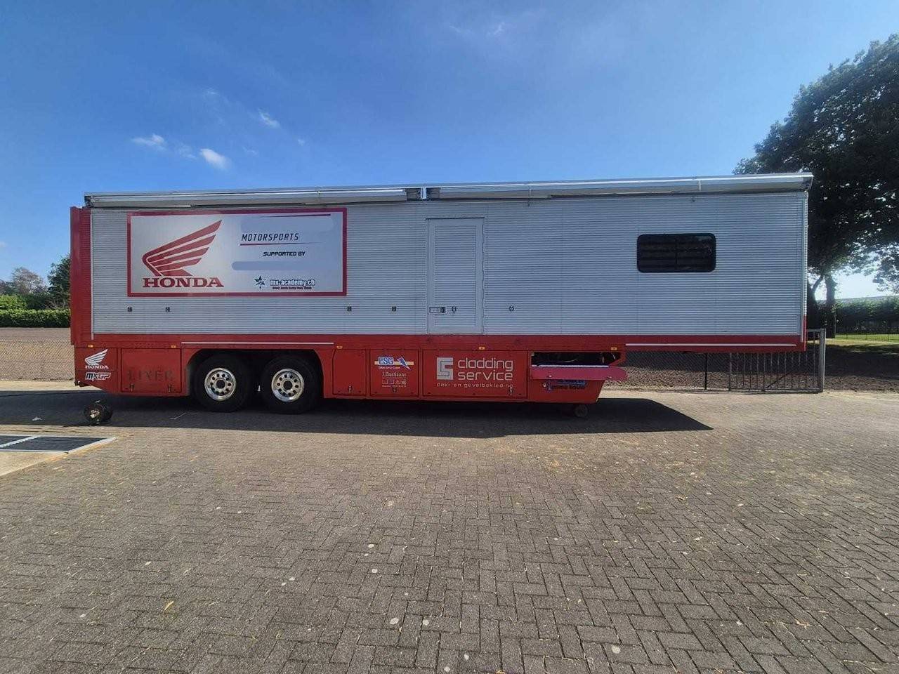 Hospitality/Crosstrailer/Motorsport/Autarker Sattelauflieger NETAM-FRUEHAUF VR10-18 1985
