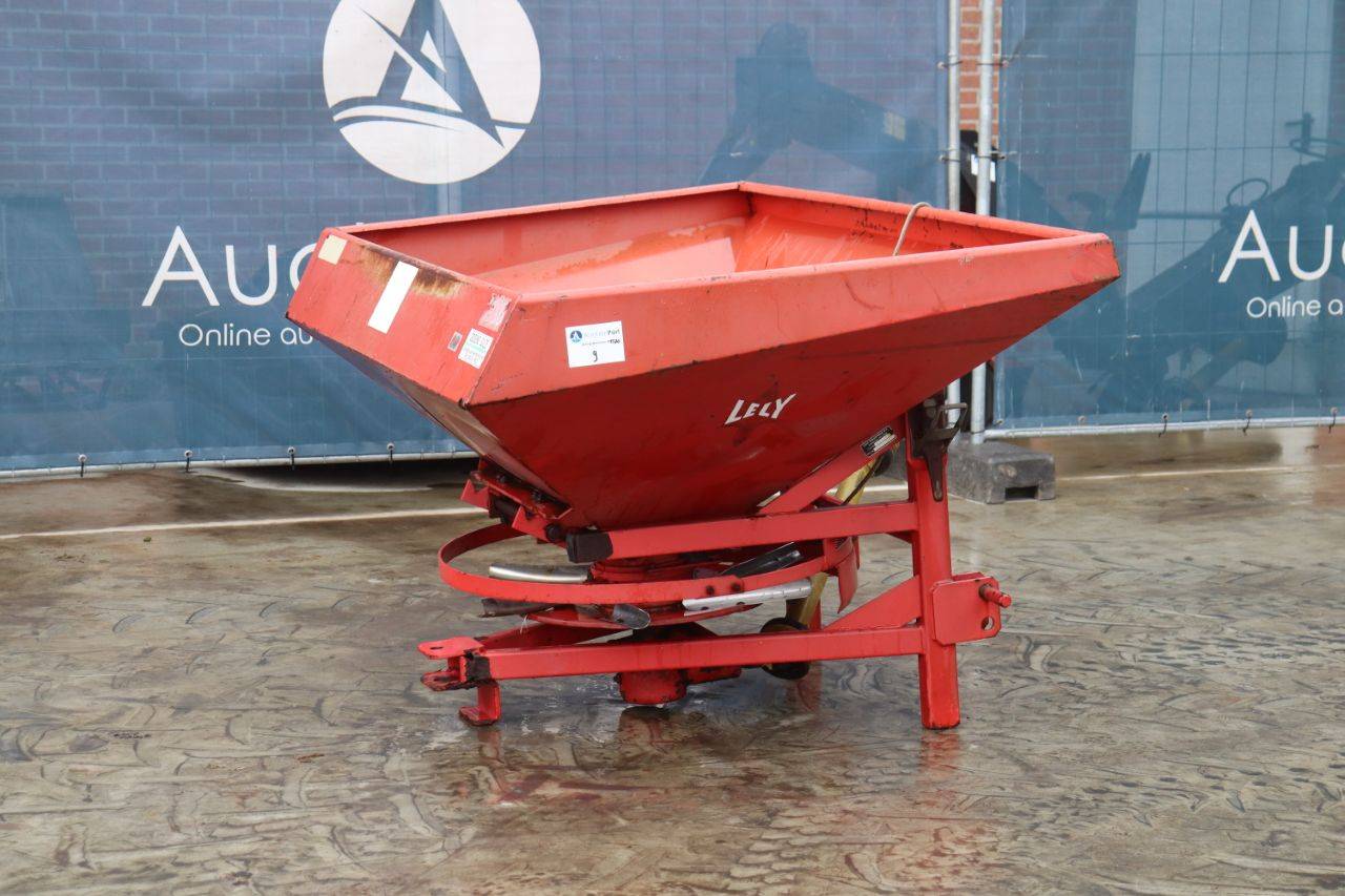 Fertilizer spreader Lely 23215 0002