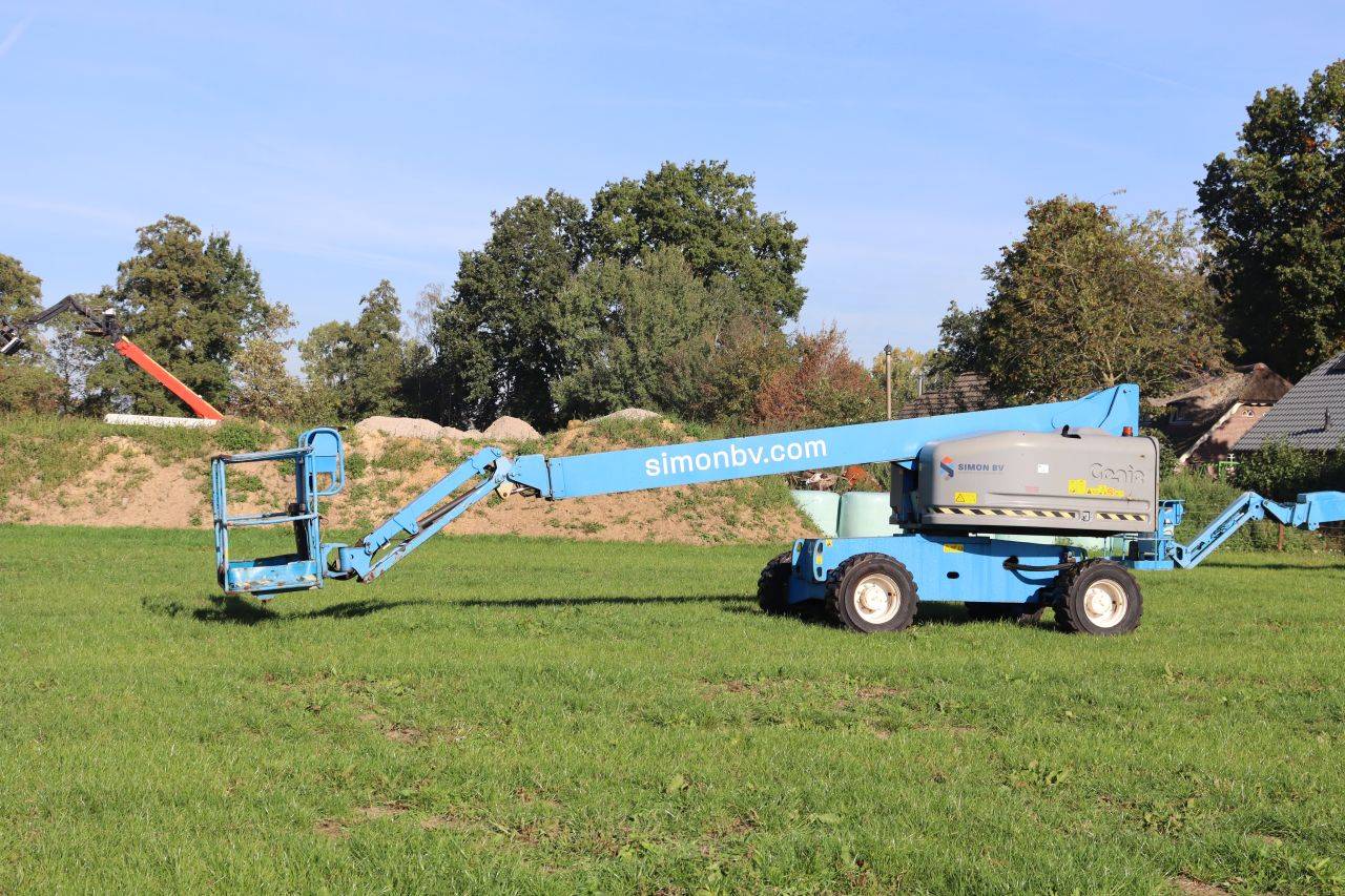 Nacelle télescopique diesel Genie S-45 15,7 m 2007