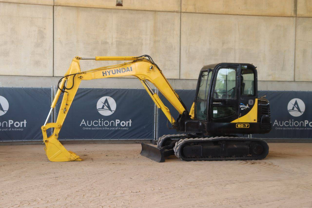 Crawler excavator Hyundai R60-7 Diesel 40kW 2013