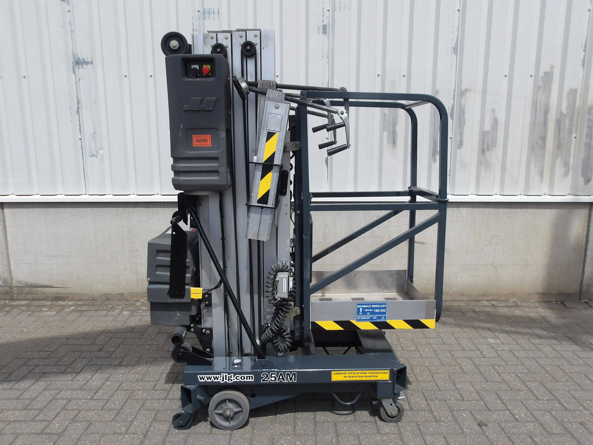 JLG 25AM Electric Mast Lift 9.67m 2018