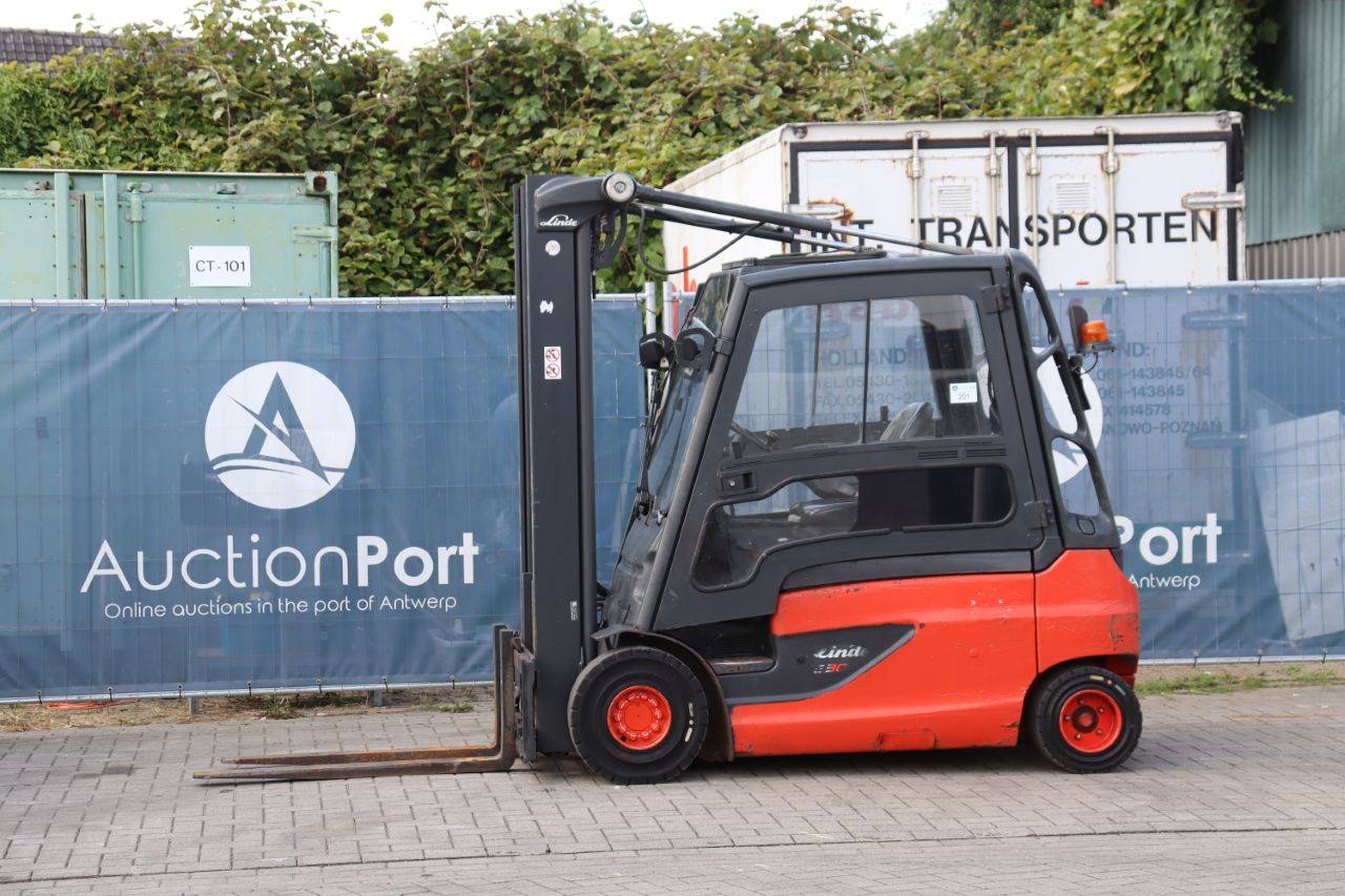 Heftruck Linde E30L-01 Elektrisch 3000kg 4.2m 2012