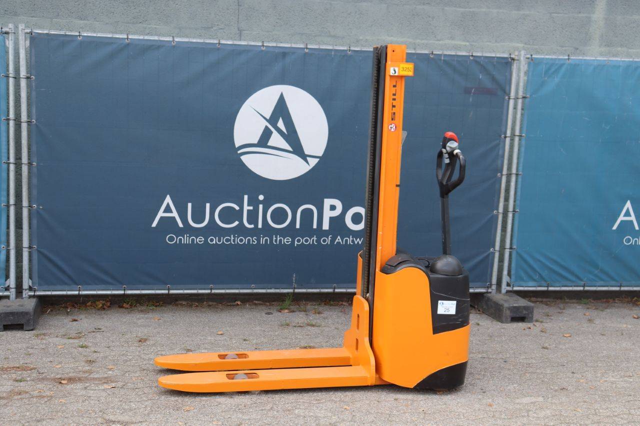 Stacker Still EGV10 Electric 1000kg 3.72m 2001