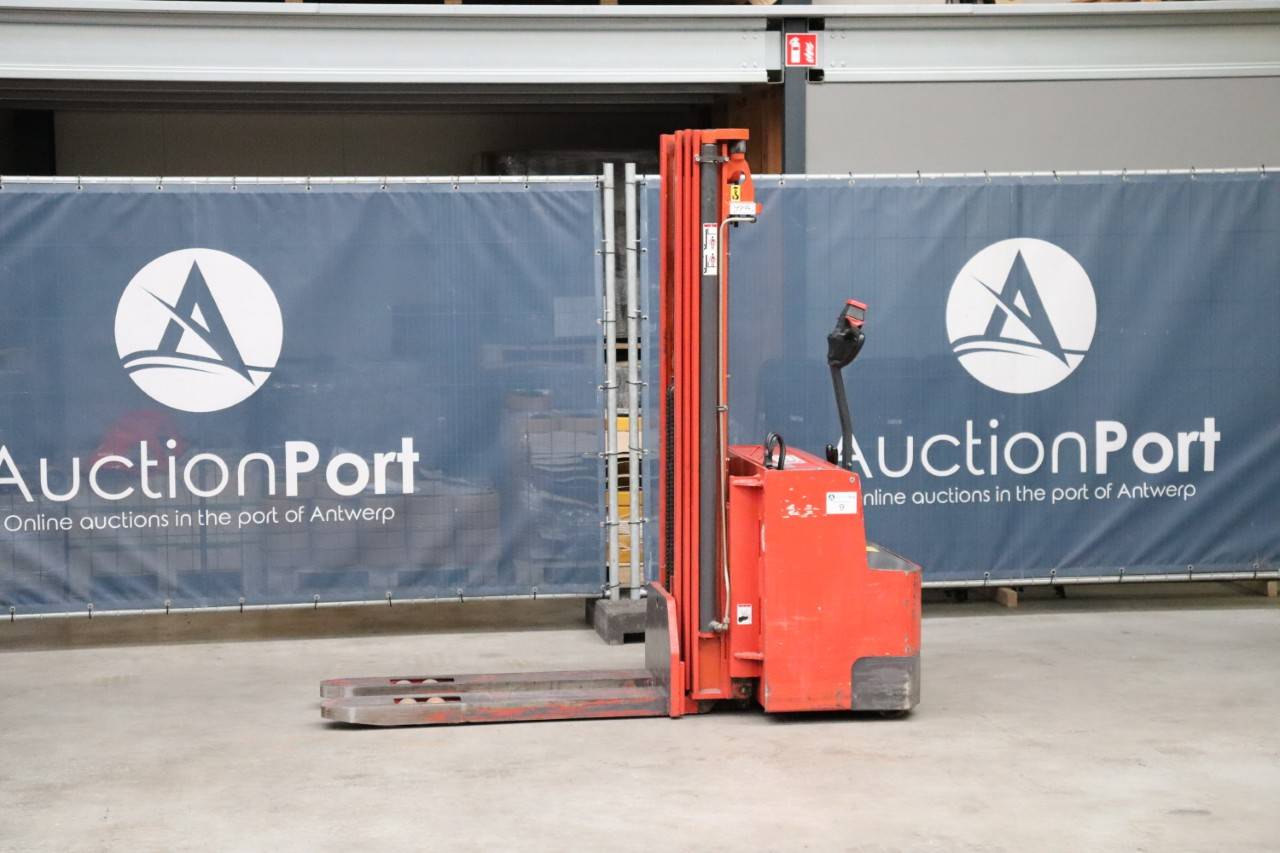 Carrello elevatore Atlet CSHI 160 elettrico, portata 1600 kg, lunghezza 4,7 m, anno di produzione 2003.