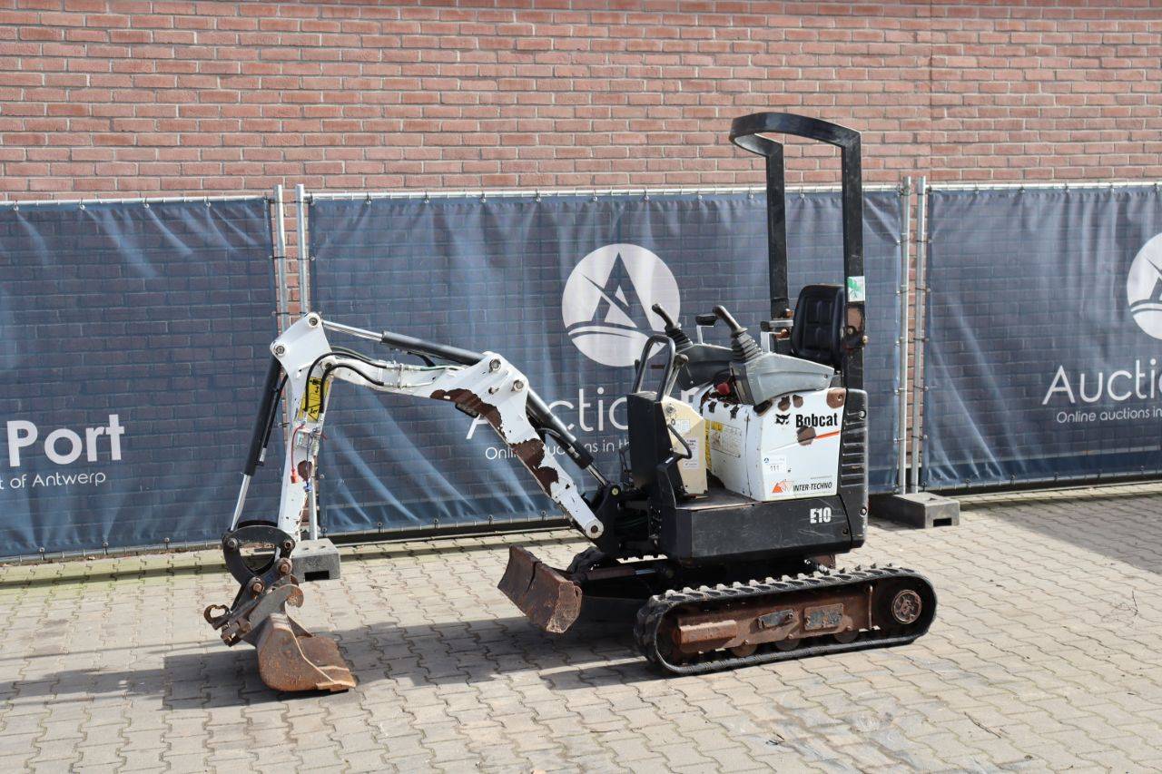 Mini excavator Bobcat E10 Diesel 2016