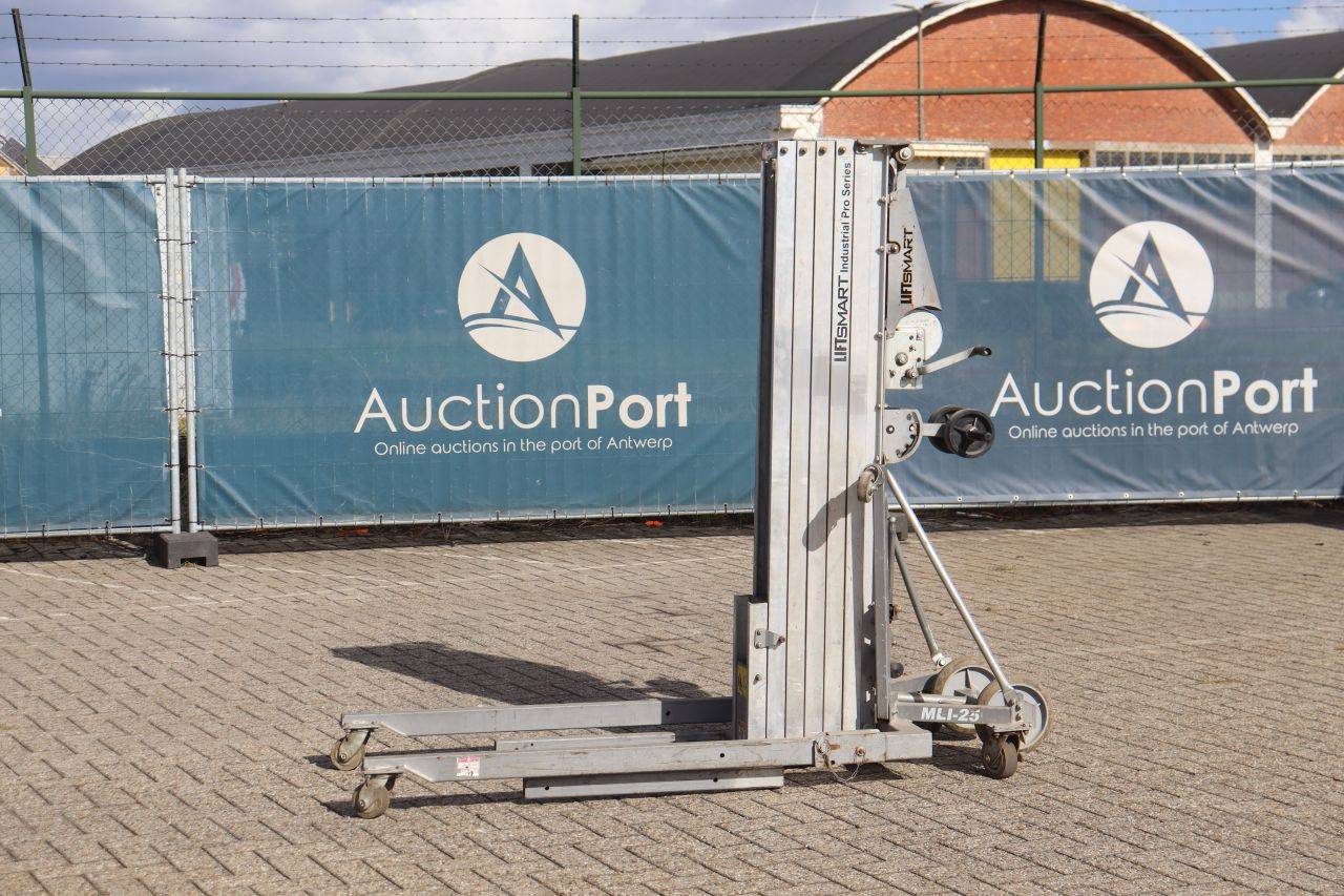 Elevador de montaje LiftSmart MLI25 Manual 272kg 2017