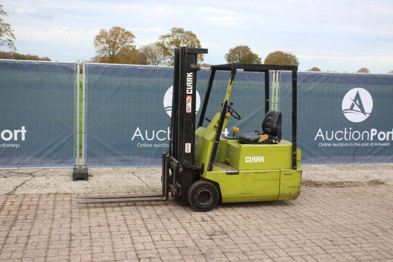 Forklift Clark TM-145 Electric 1500kg 4.9m 1997