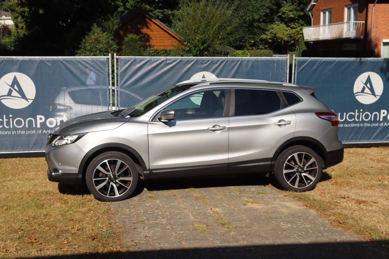 Nissan Qashqai Petrol 2015
