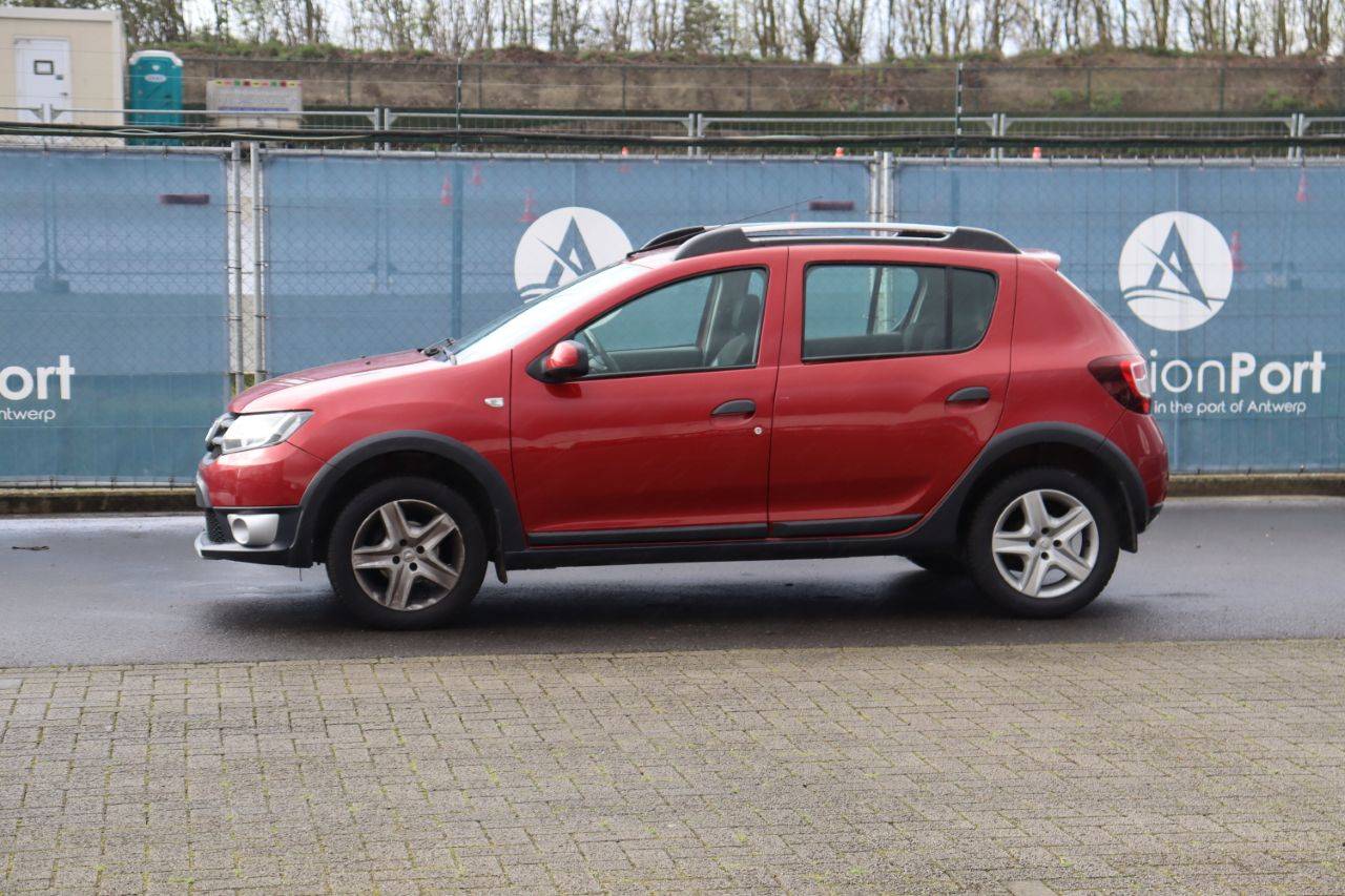 Passenger car Dacia Sandero Petrol 90hp 2013 (Margin)