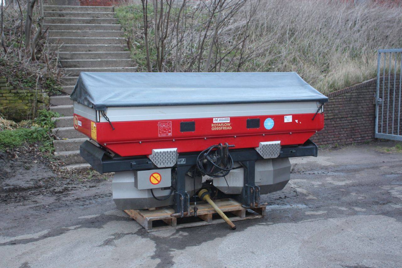 Fertilizer spreader Vicon VN240 2016