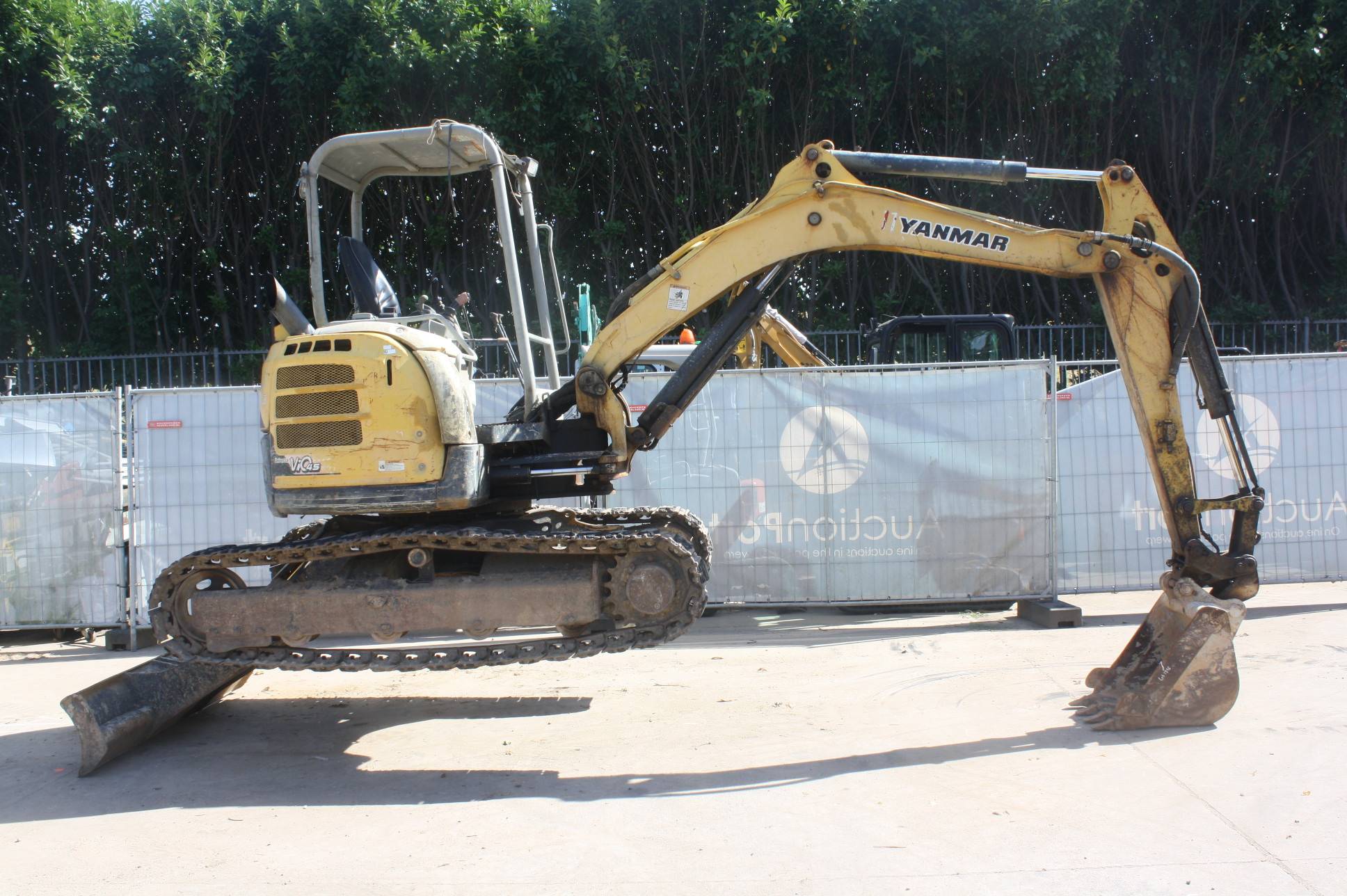 Crawler excavator Yanmar VIO45-5B Diesel 2013