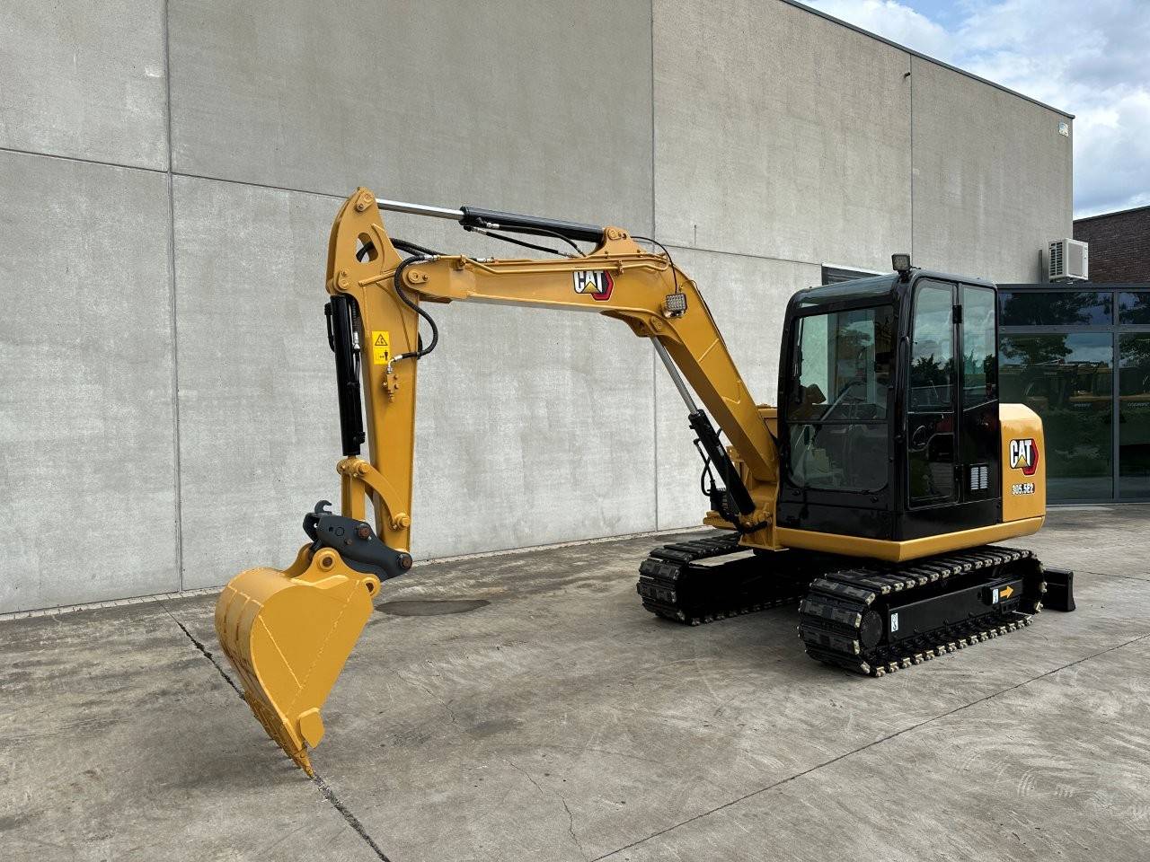 Crawler excavator Caterpillar 305.5E2 Diesel 2018