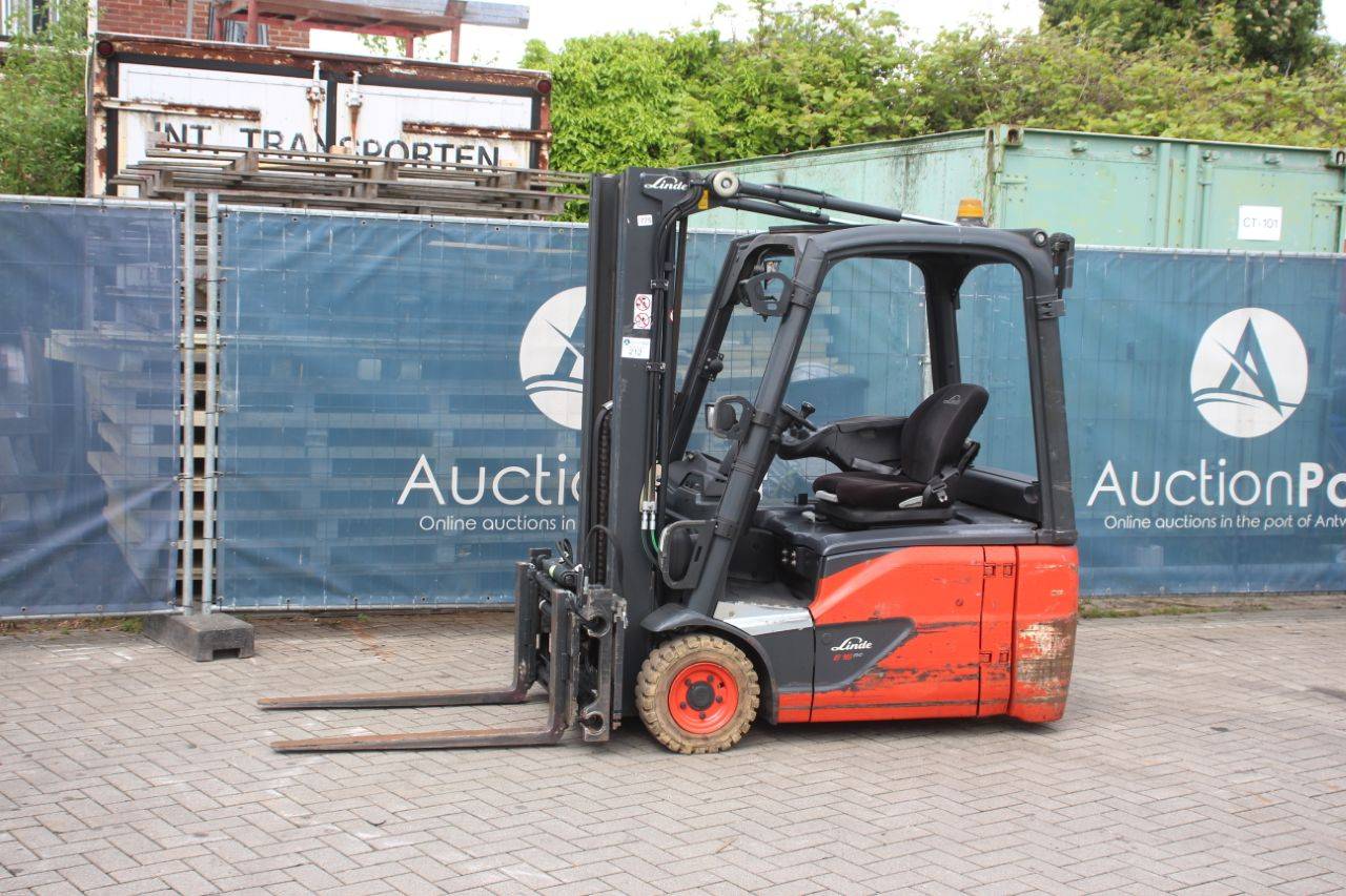 Linde E16-02 Electric Forklift 1600kg 7m 2018