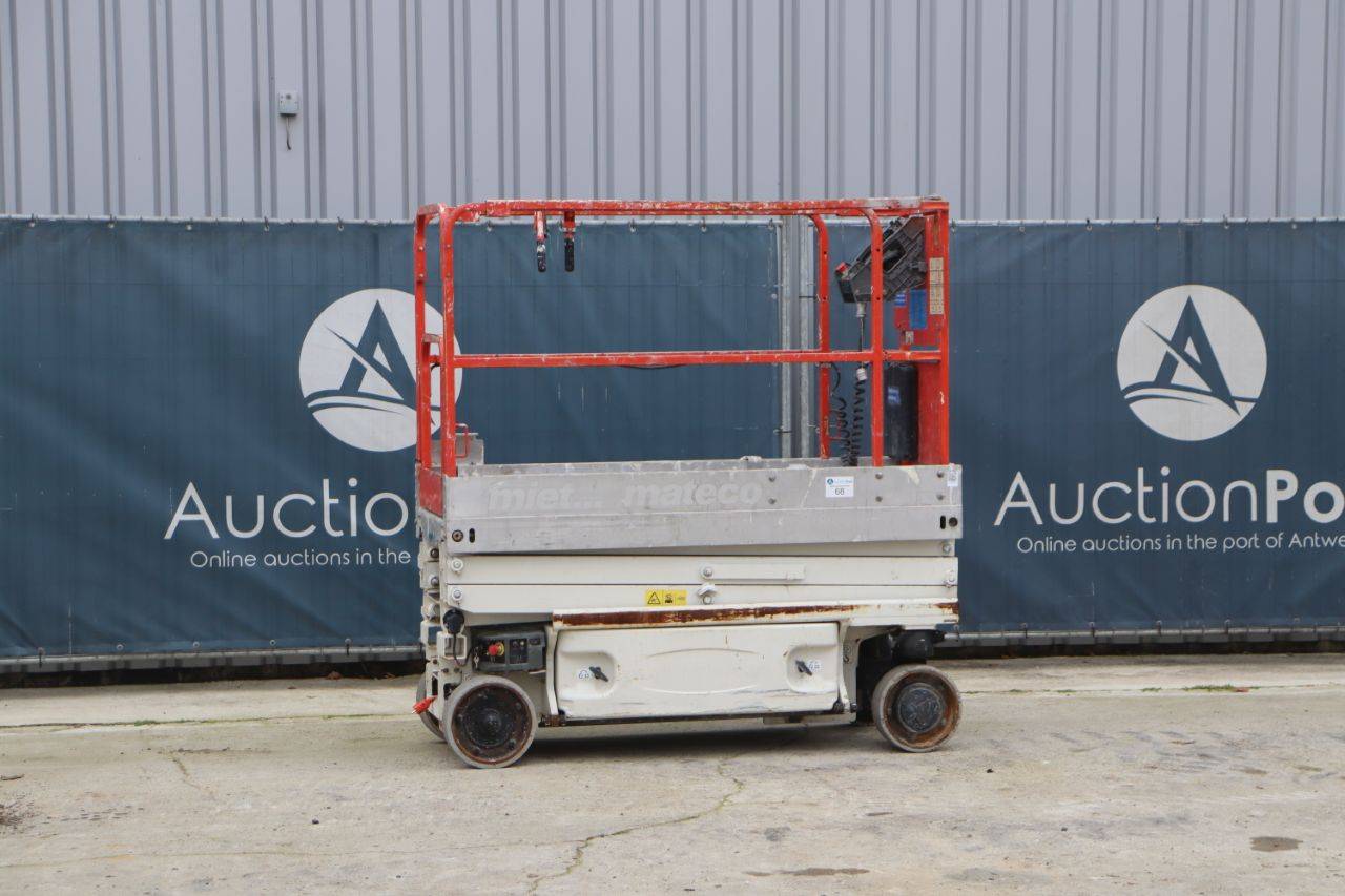JLG 1930ES Electric Scissor Lift 7.72m 2014