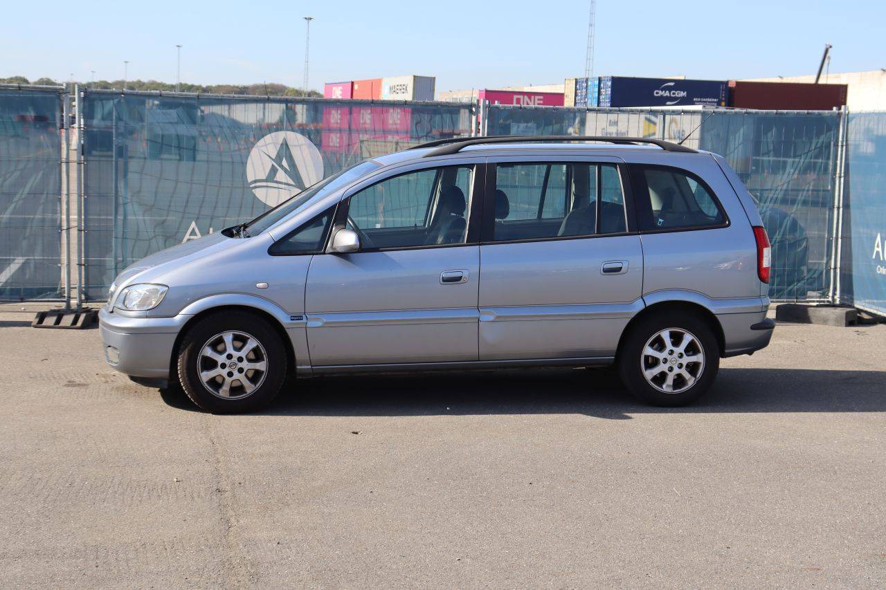 Passenger car Opel Zafira Diesel 100hp 2004 (Margin)