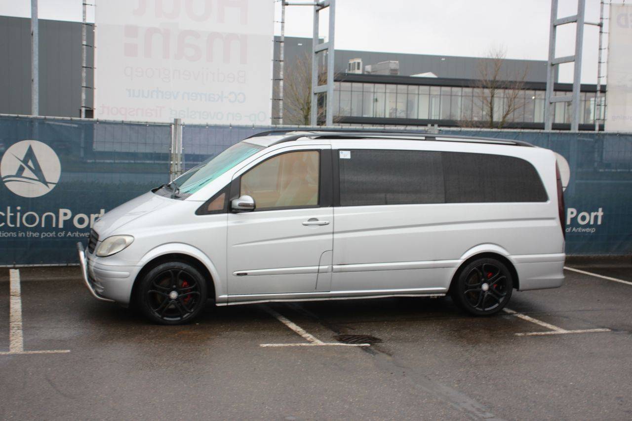 Mercedes-Benz 639 Viano CDI 2.0 Diesel 116 hp 2007 passenger car