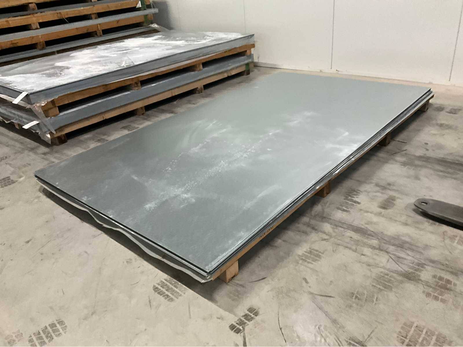Steel plates 26 pieces