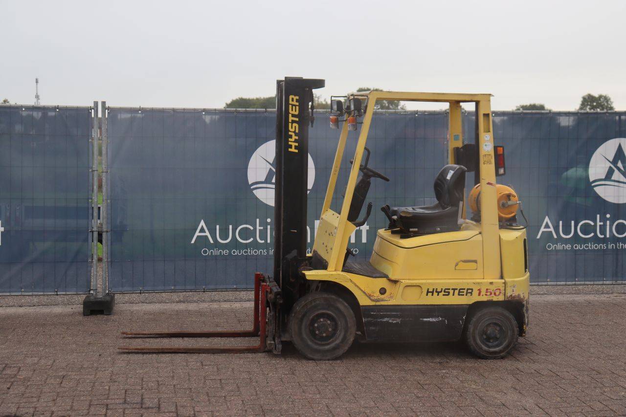 Empilhadeira Hyster CAT D8T a GLP, 1440kg, 3,33m, 1999