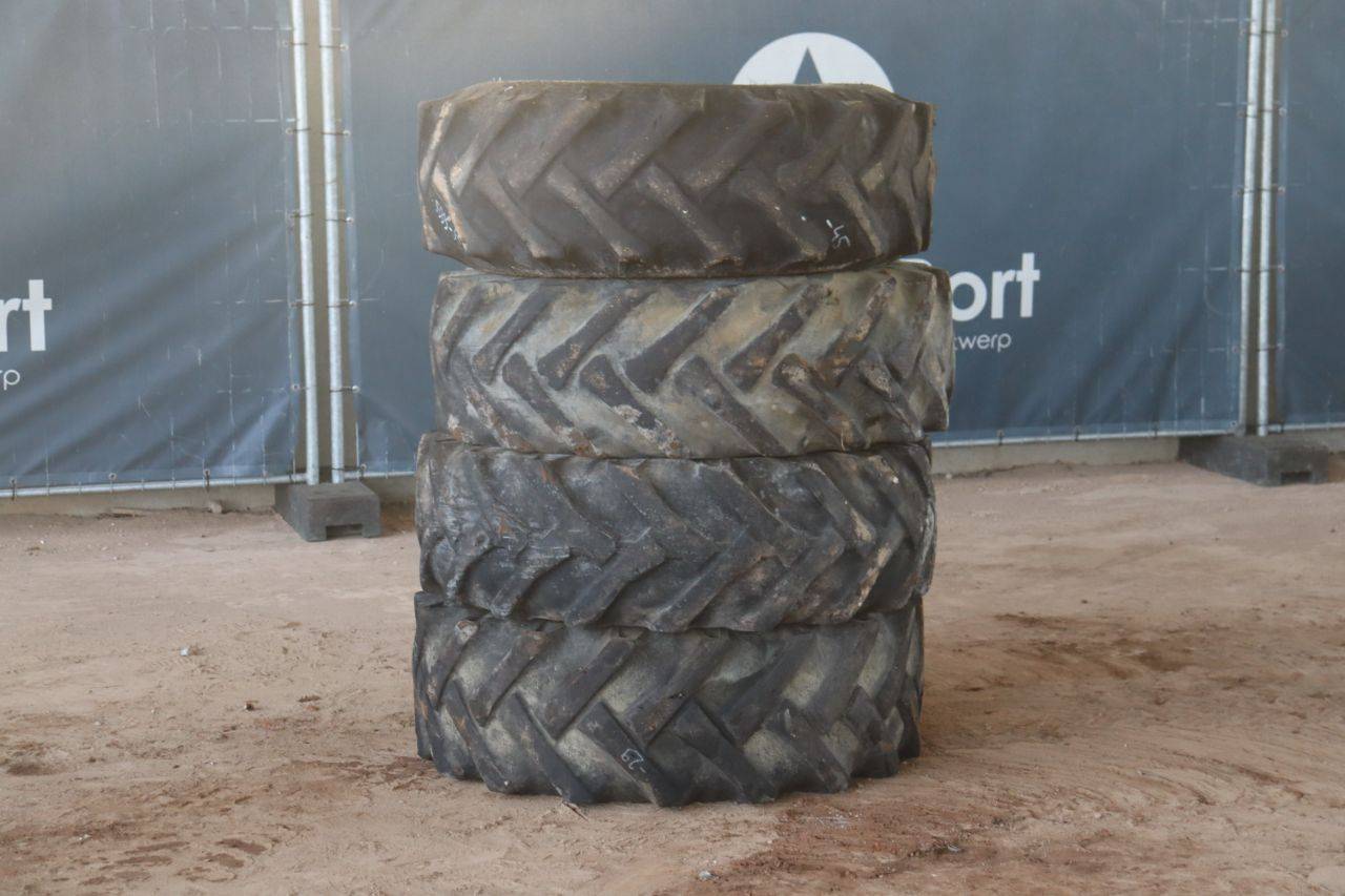 Set of tires Alliance 15.5/80-24