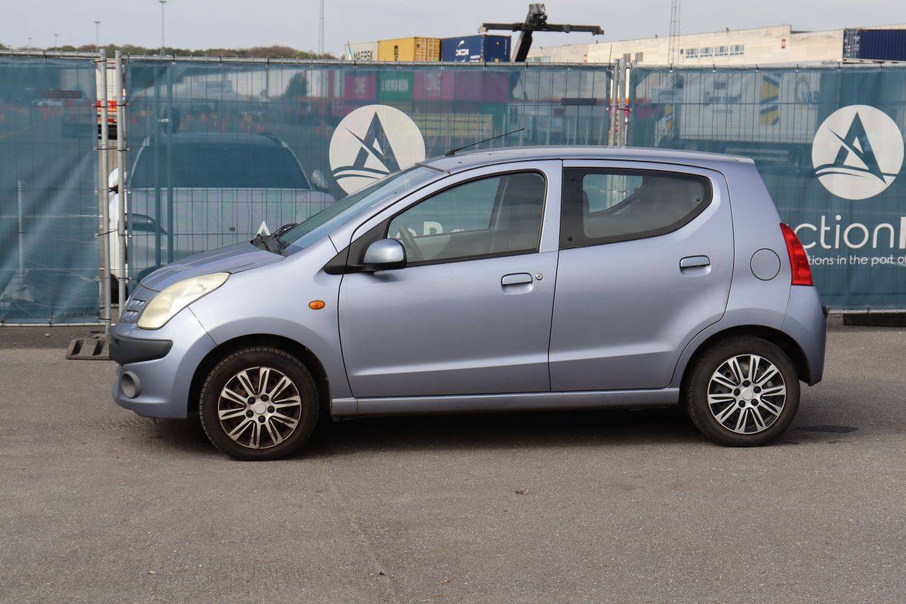 Passenger car Nissan Pixo Petrol 68hp 2010 (Margin)