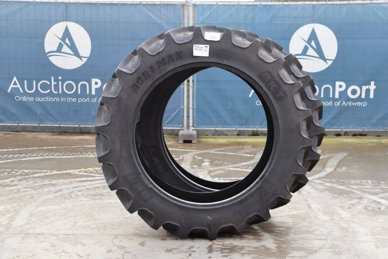 Tires 340/85-38 New