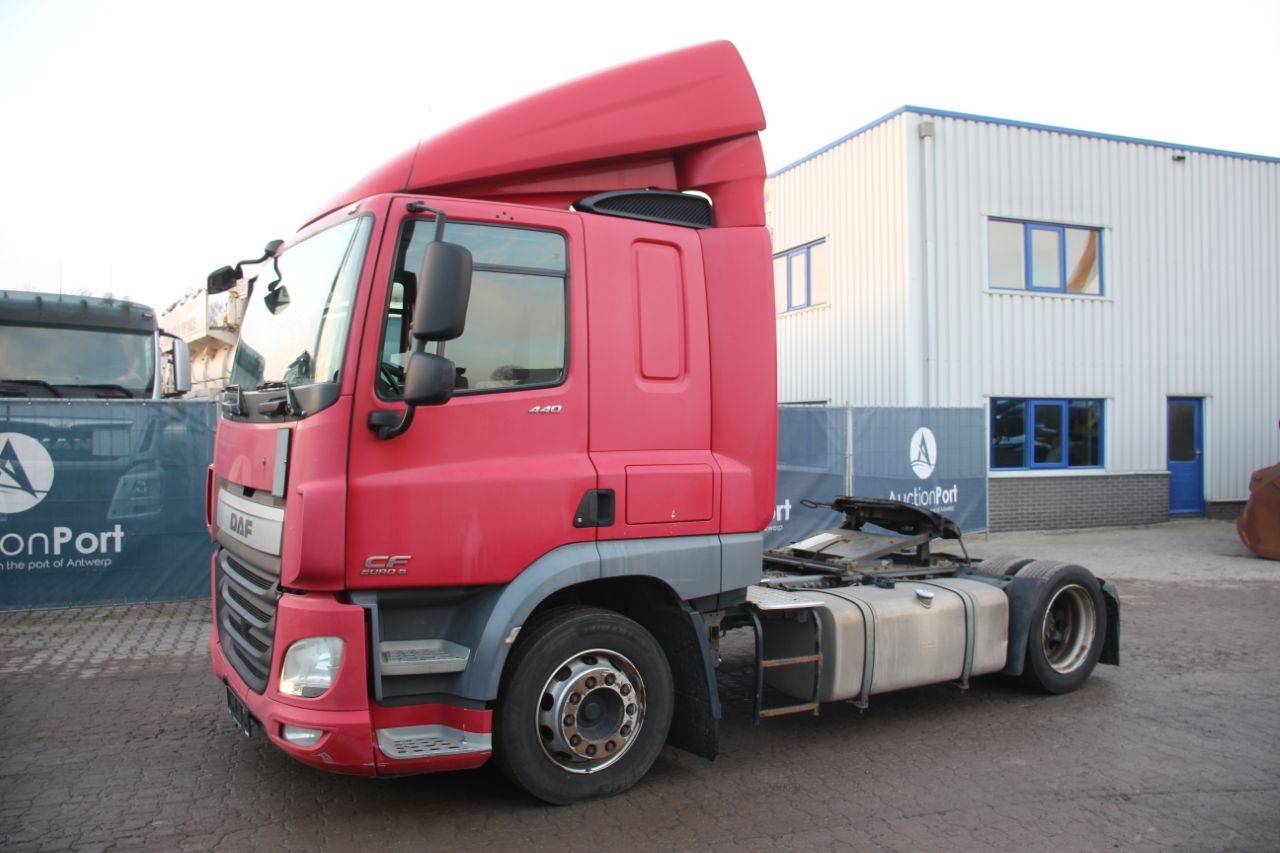 Chassis Cabin DAF CF 440 Diesel 2016
