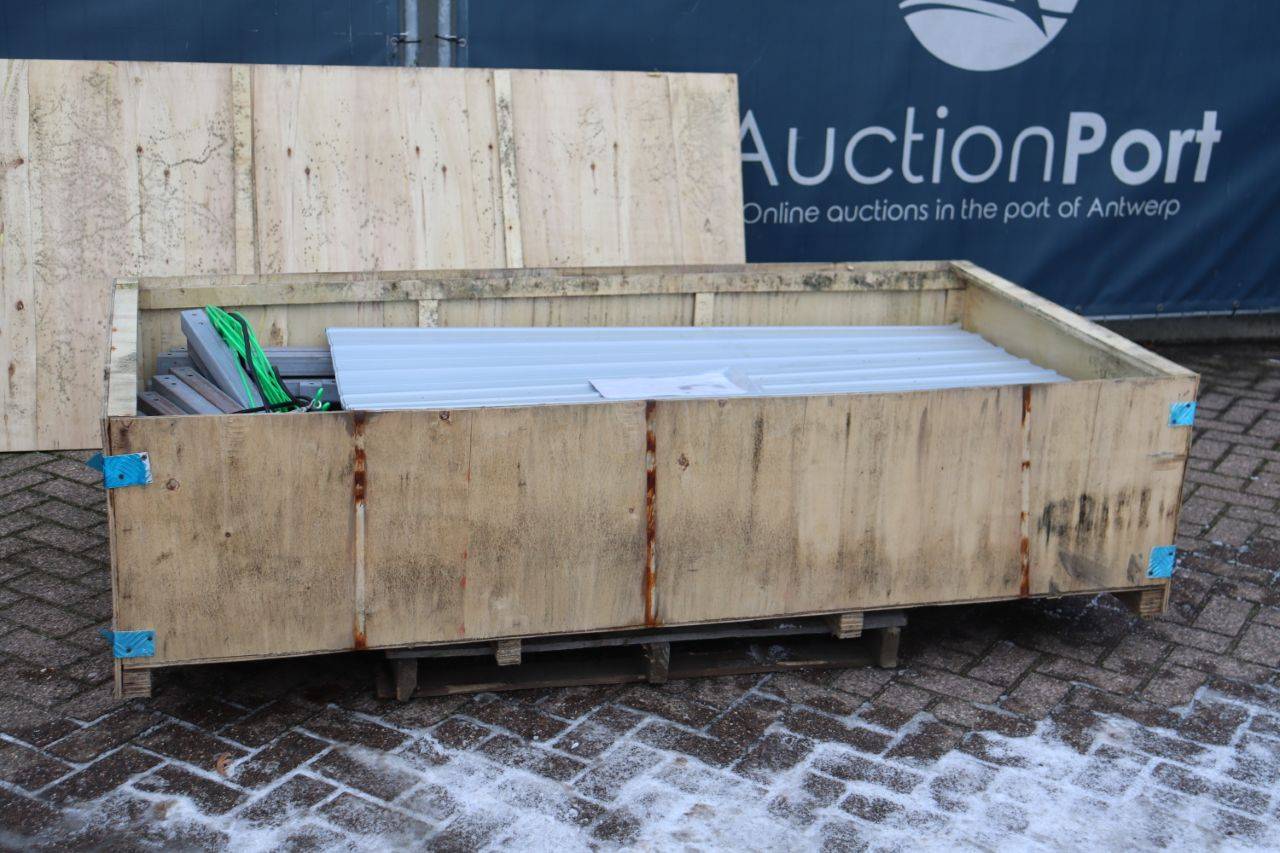 Steel carport DP17/30F in the box New