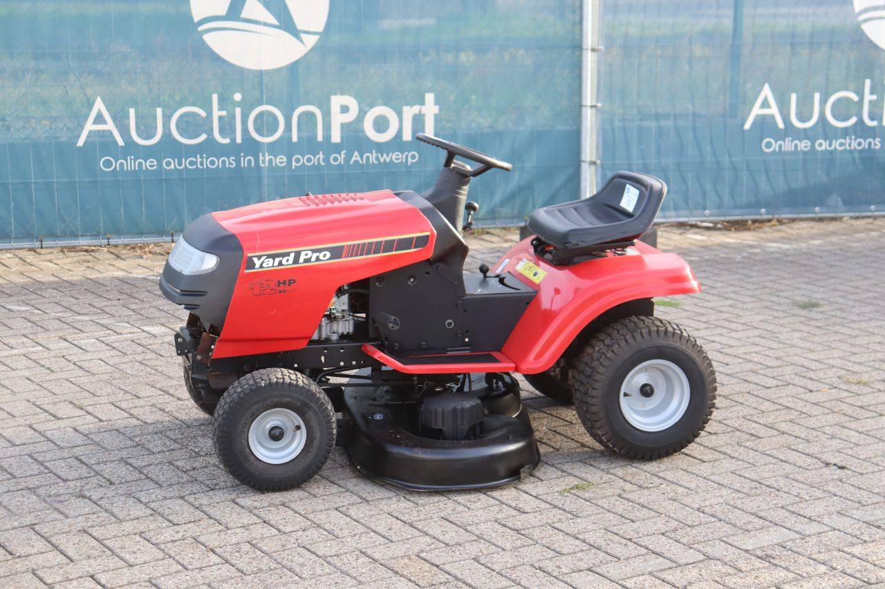 Aufsitzmäher Yard Pro Y1242 Benzin