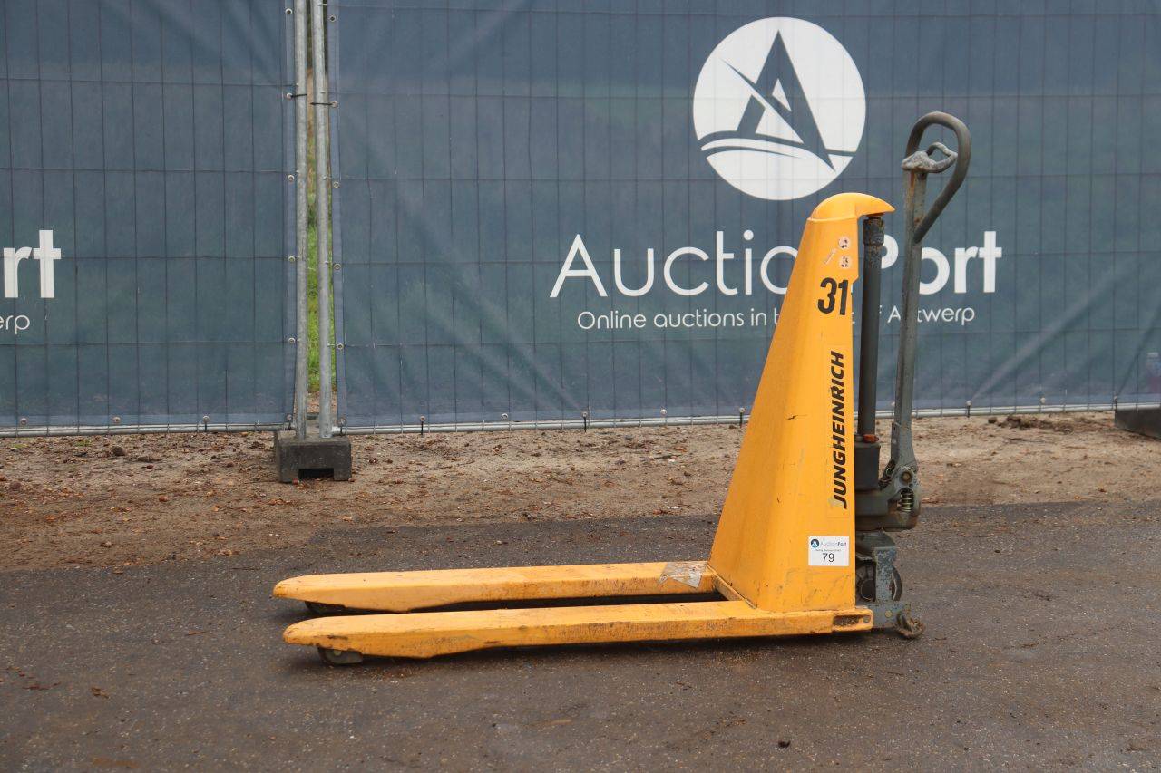 Schaarhefwagen Jungheinrich AMX10 1000kg 2020