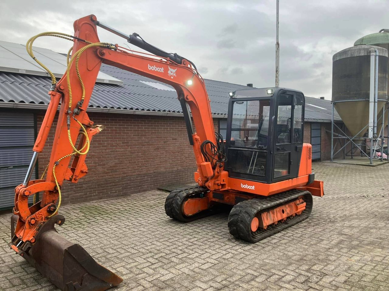 Crawler excavator Bobcat Diesel 