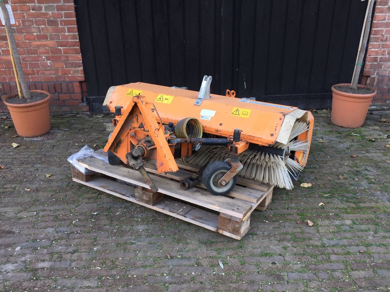 Weidenmann Front Sweeper for Mini Tractor (Margin)