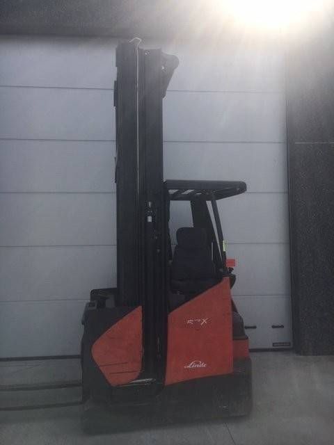 Reach truck Linde R17X Electric 1700kg 8.25m 2006