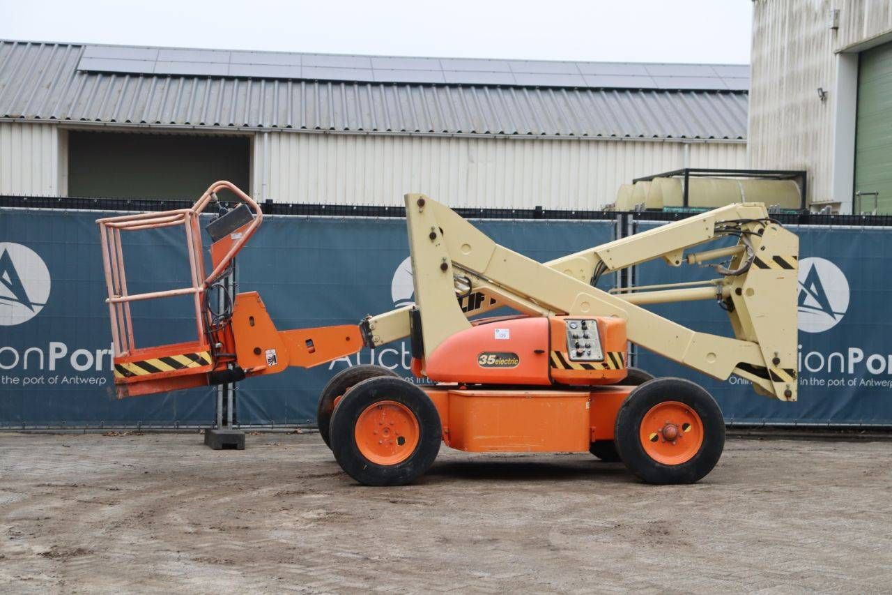 JLG 35Electric Articulated Boom Lift Electric 12.7m