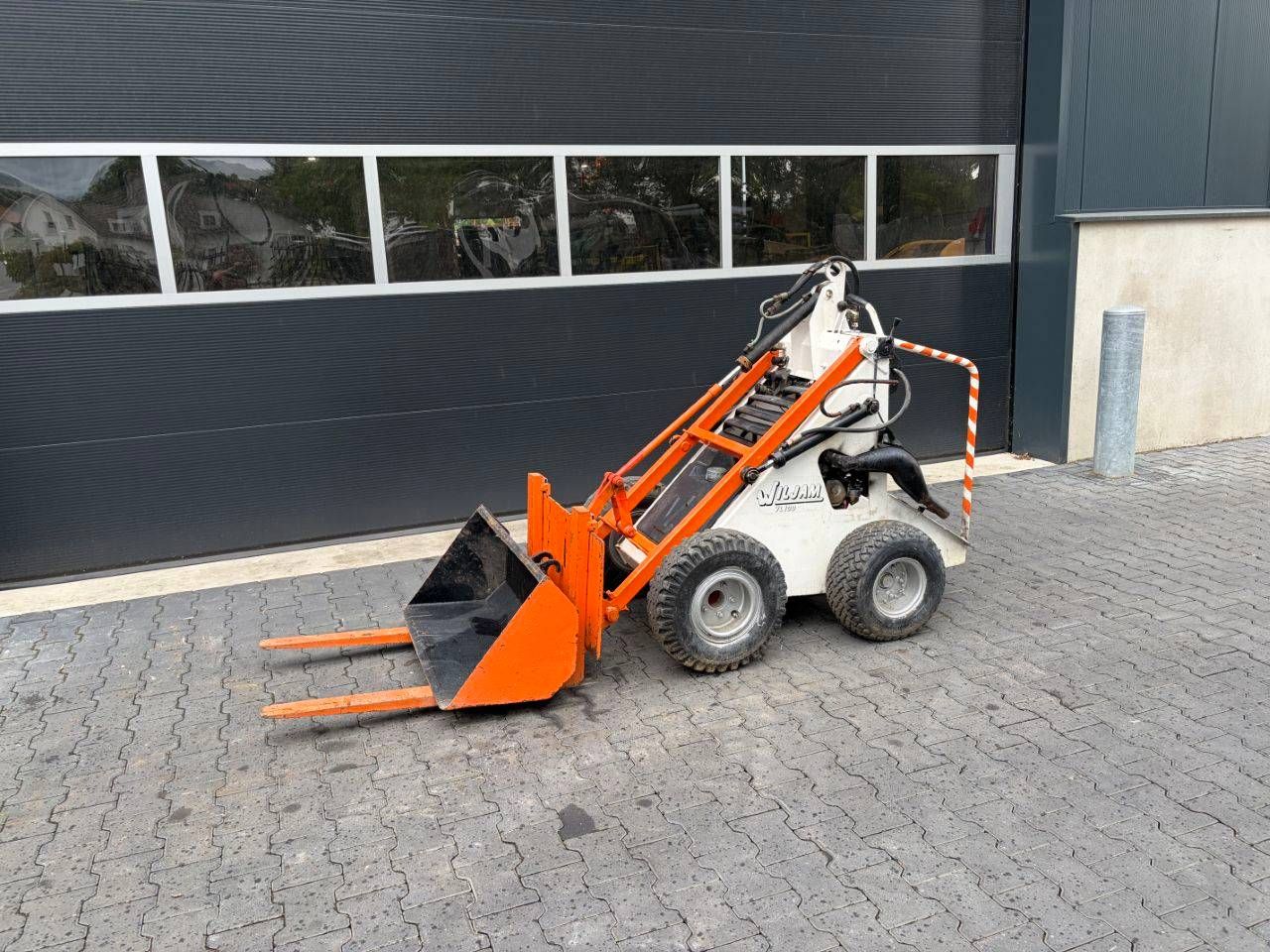 Wiljam VL100 Petrol Skid Steer Loader