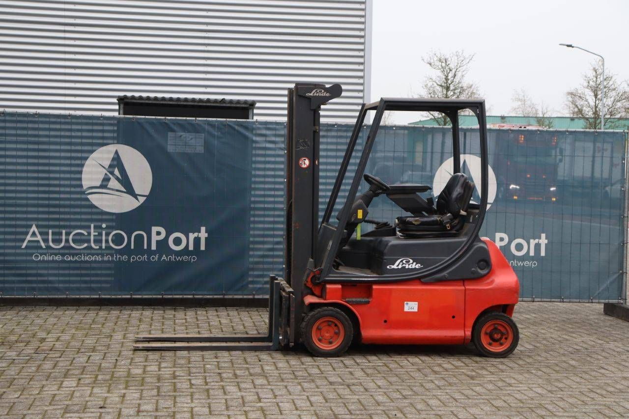 Forklift Linde E16P Electric 1450kg 4.77m