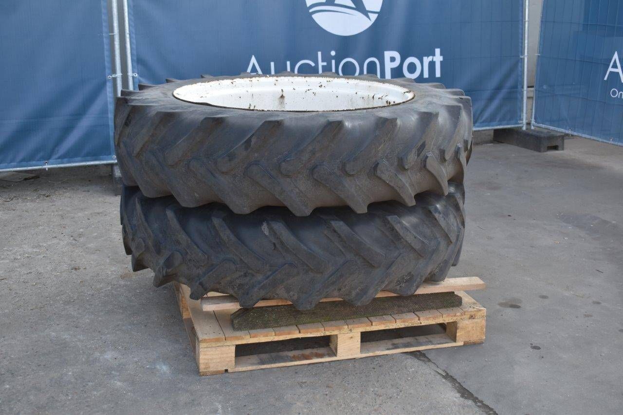 Tire set Vredestein