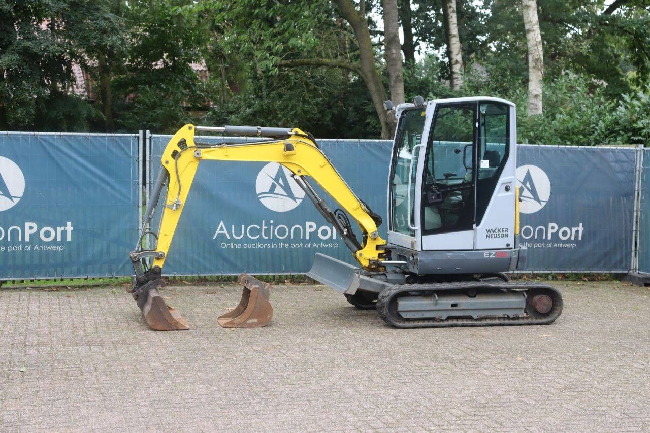 Escavatore cingolato diesel Wacker Neuson EZ26 da 15,8 kW, anno 2020
