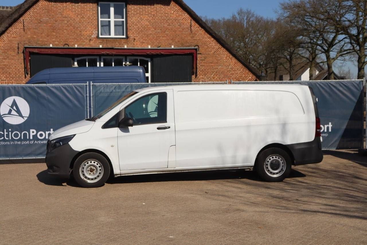 Refrigerated van Mercedes-Benz VITO Diesel 2020