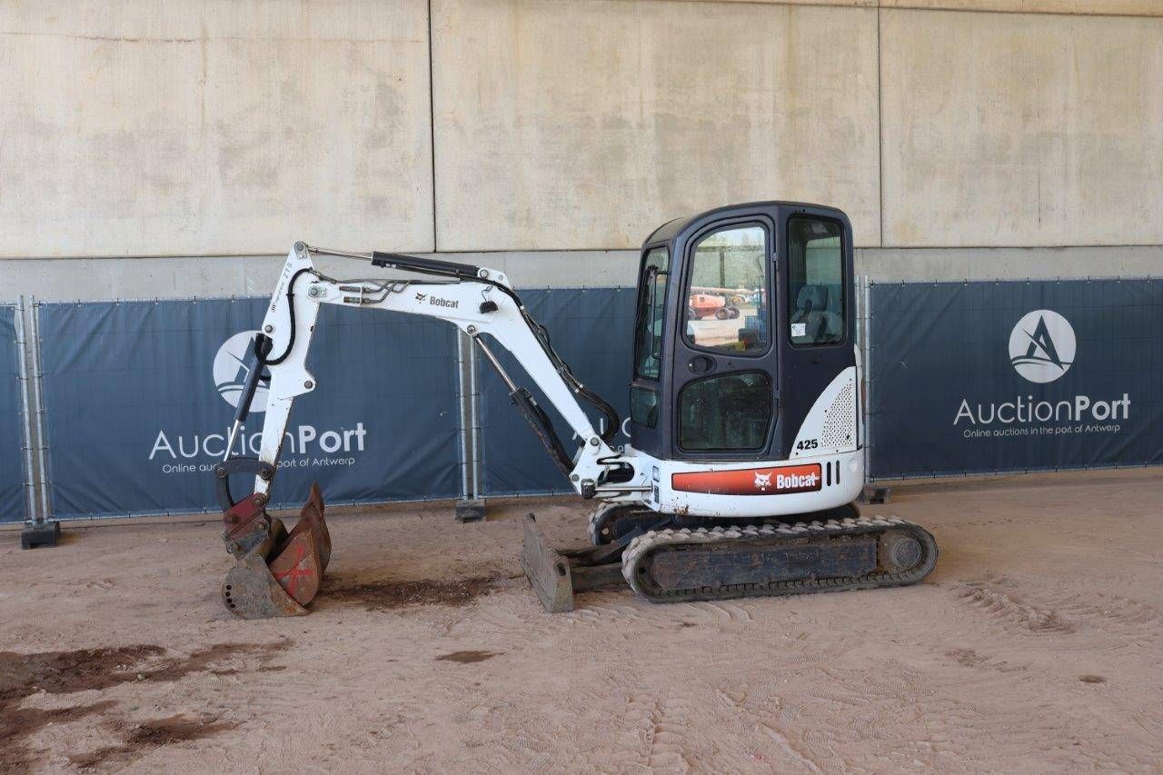 Crawler excavator Bobcat 325G Diesel 28hp 2011