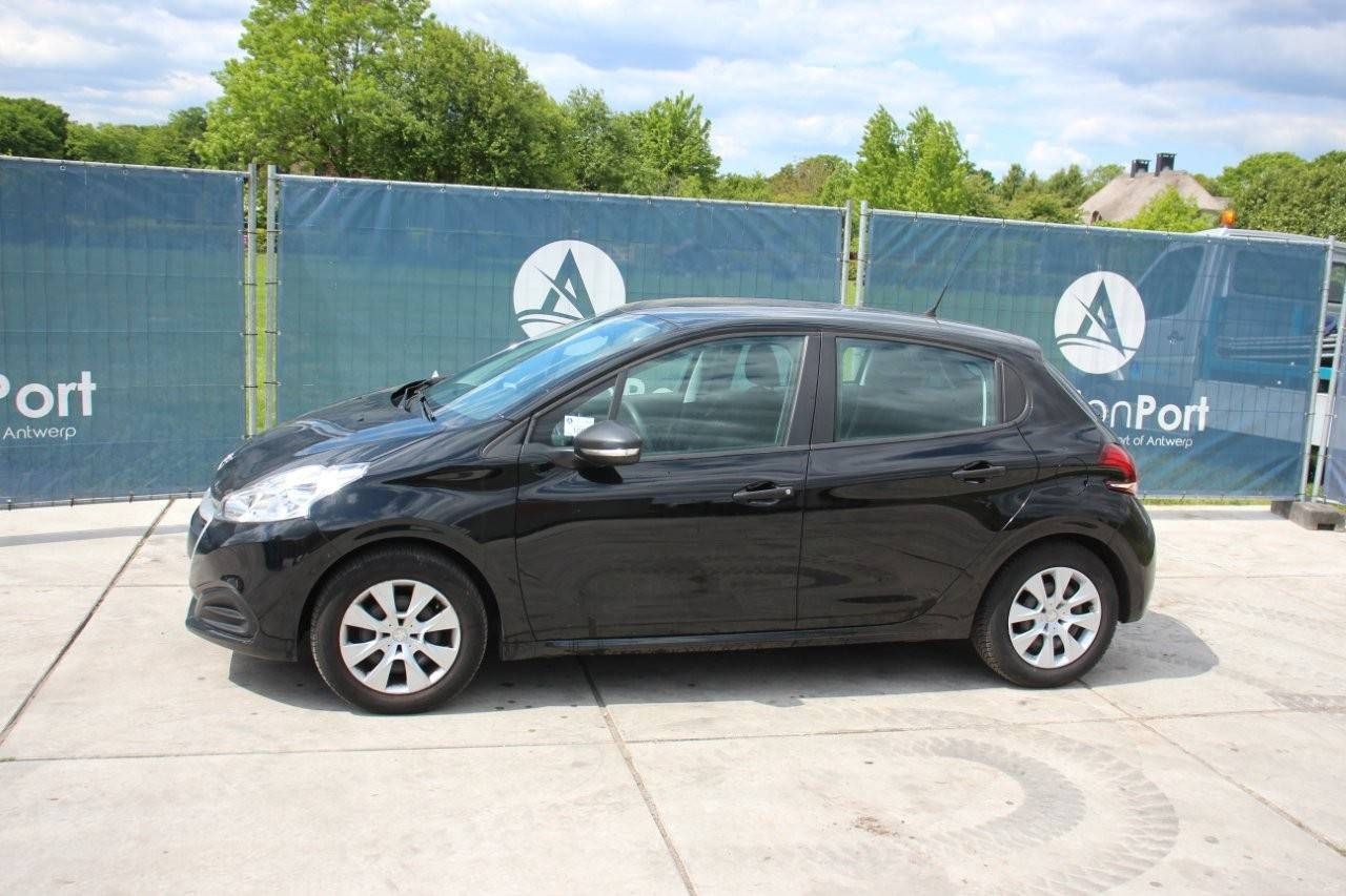 Peugeot 208 Petrol 2015 (Margin)