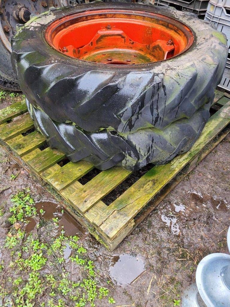 Set of tires 9.5 r 24 with rim