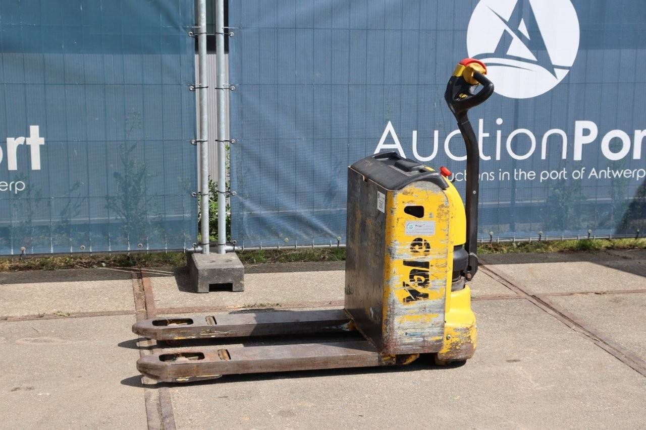 Pallet truck Yale MP16 Electric 1600kg 2008
