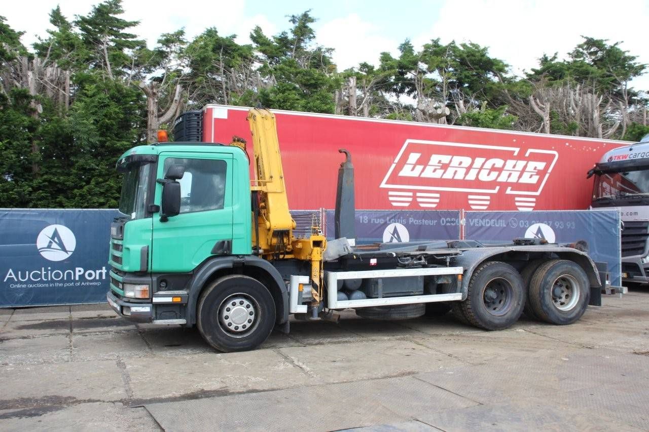 Hooklift system Truck Scania P114CB6X2HZ Diesel