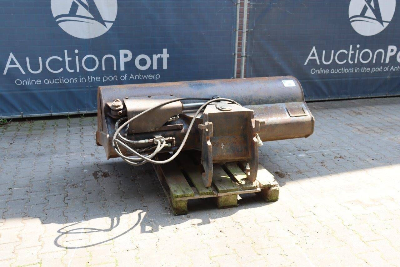 Digger bucket