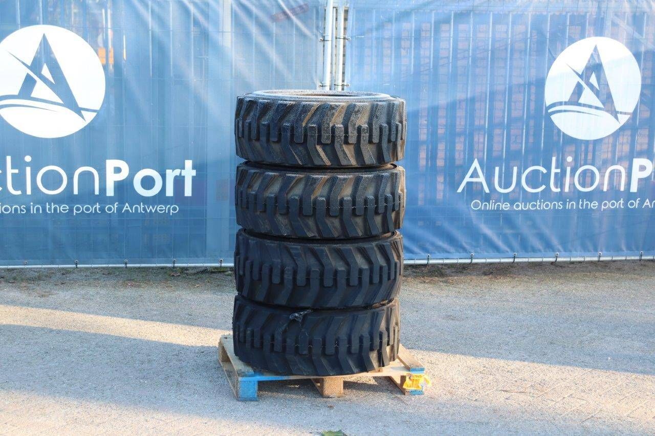 Set of Wheels Titan New