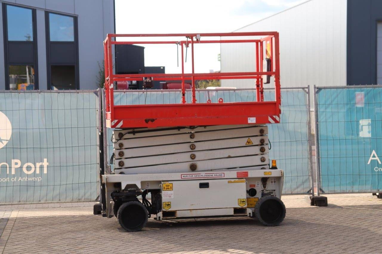 Scissor Lift Holland Lift EcoStar HL-11812 Electric 13.8m 2013