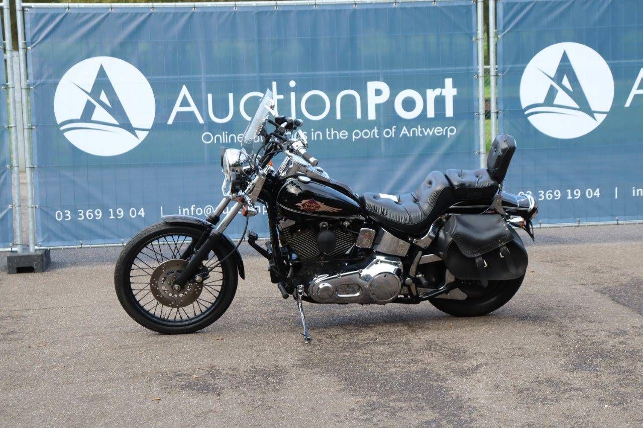 Motorcycle Harley-Davidson Heritage Softail Classic Petrol 1997