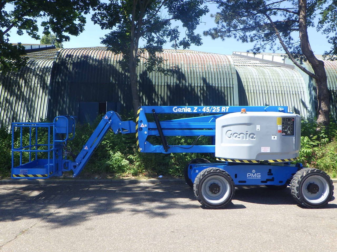 Articulated boom lift Genie Z-45/25J RT Diesel 16.05m 2014