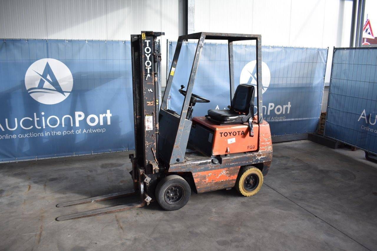 Heftruck Toyota FG9 Benzine 900kg